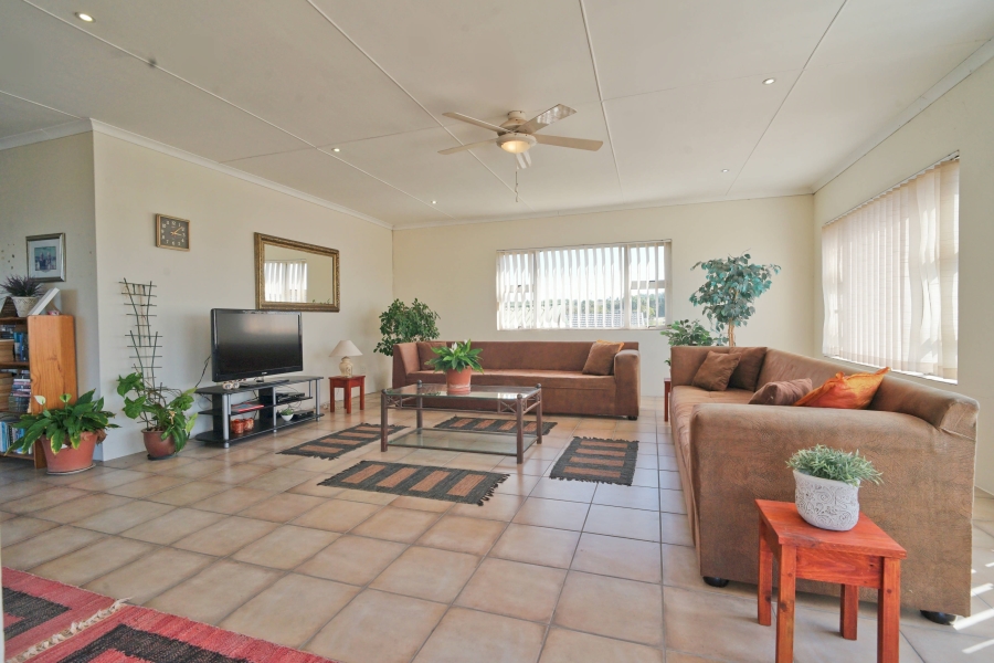 5 Bedroom Property for Sale in Seavale Eastern Cape